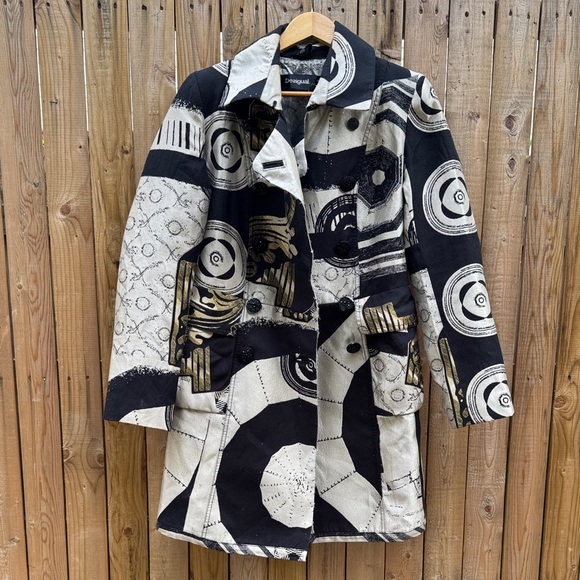 Desigual Black and Gray Artistic Jacket - Picture 1 of 14